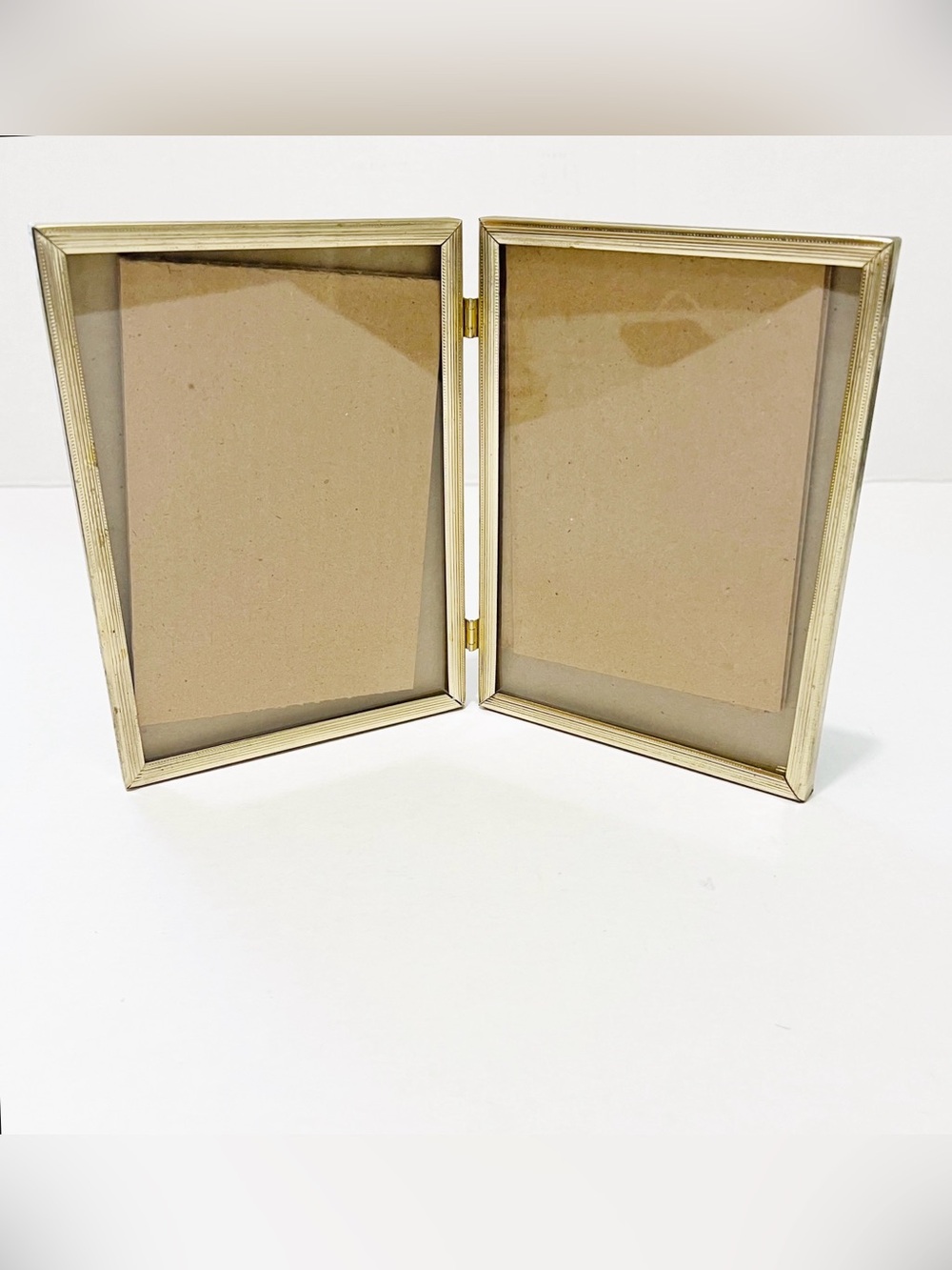 Vintage Gold Metal Folding Double Picture Frame 5x7 Hinged Bi-Fold